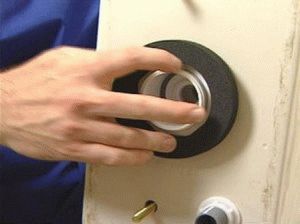 Установка сливного бачка Установка сливного бачка
