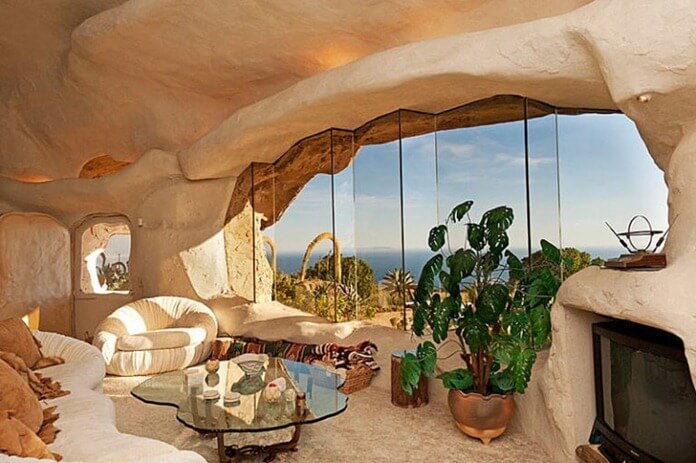 Flintstone-style house Flintstone-style house