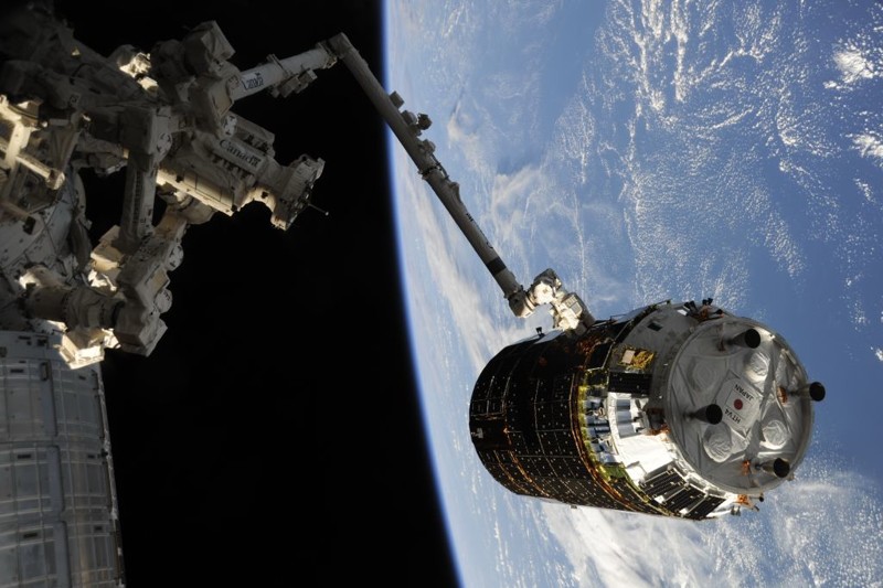 Пристыковка HTV-4 к модулю NODE-2 Пристыковка HTV-4 к модулю NODE-2