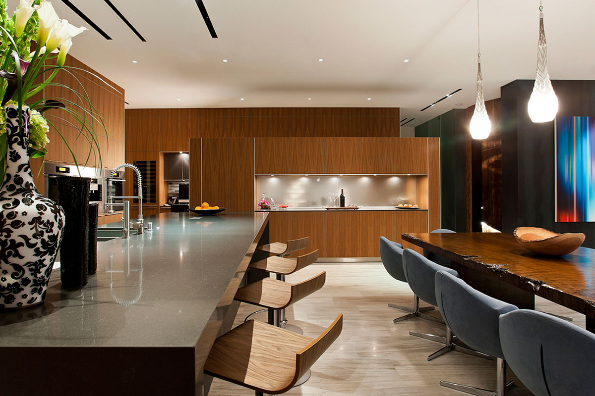 Дизайн интерьера кухни со столовой дома Tresarca в Лас-Вегасе