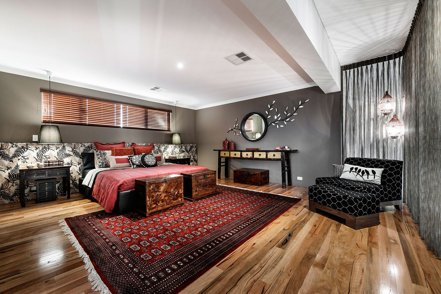 Роскошная спальня в The Bletchley Loft