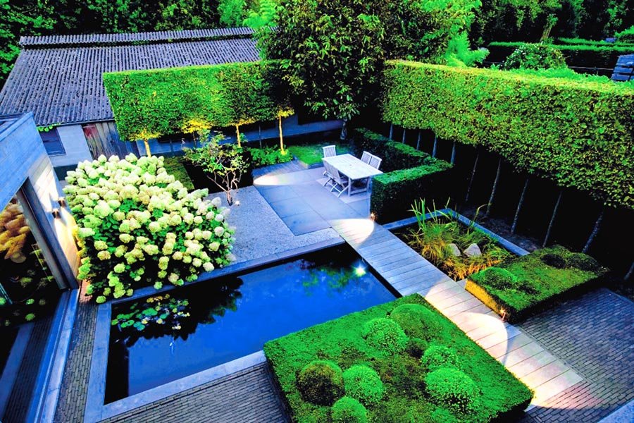 Прямоугольный сад в стиле хай-тек