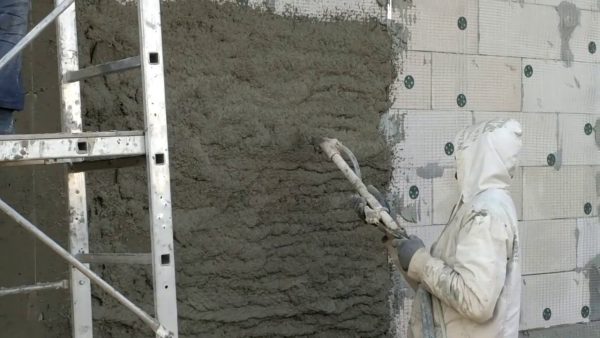 Механизированное оштукатуривание фасада