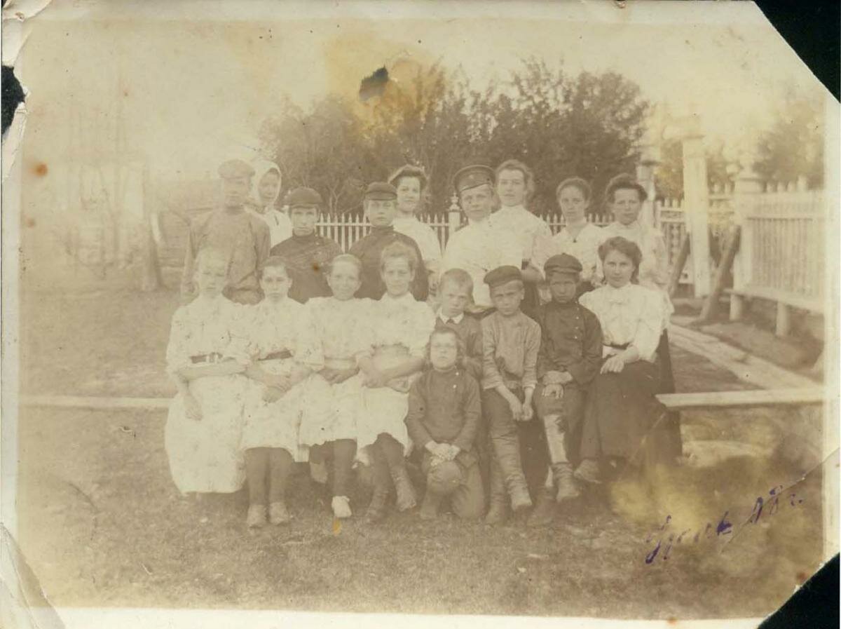 В деревне Красниково Солигаличского уезда 1908