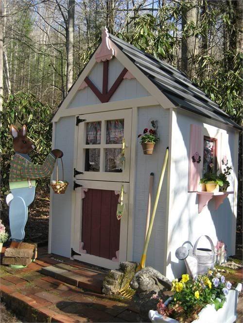Садовый сарайчик - домик из сказки
