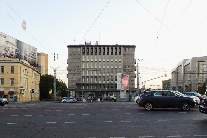 Зубовская пл., 3 (К.И.Соломонов, 1935 год)