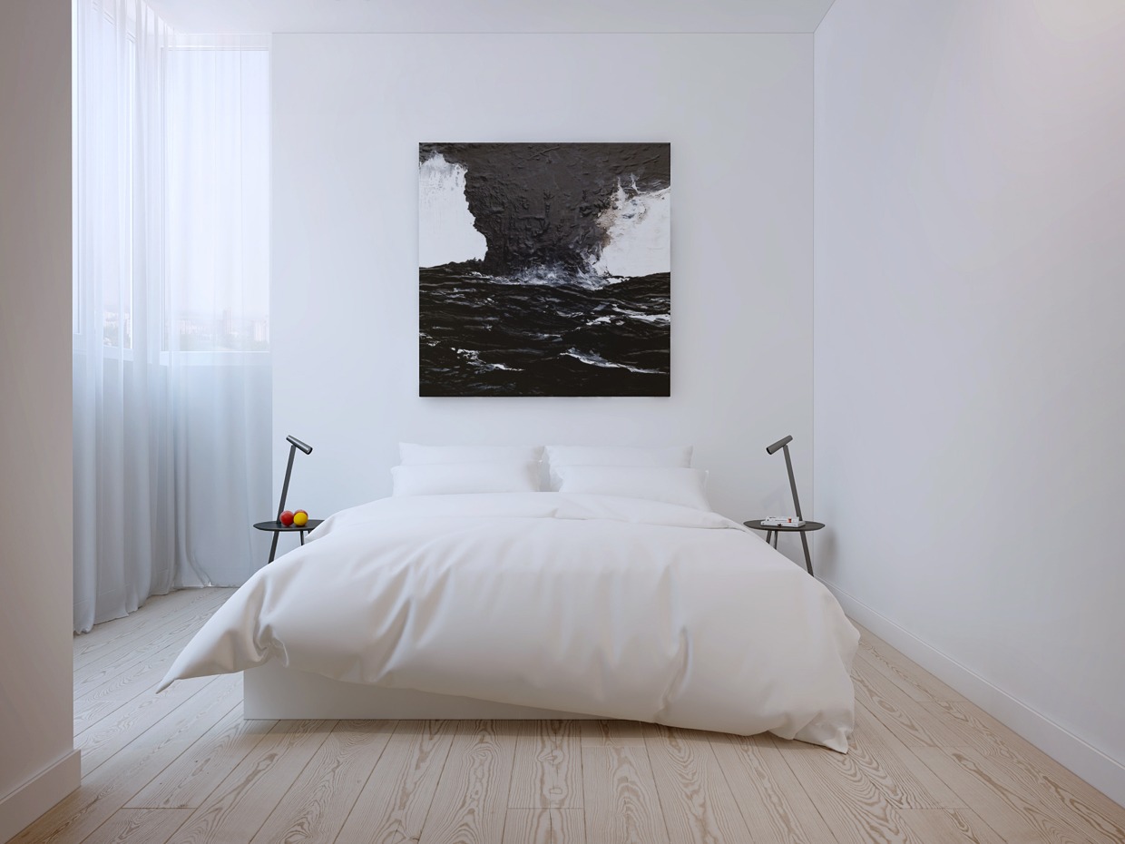 Картина на стене в белой спальне