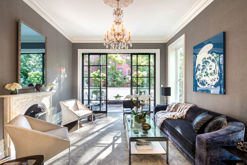 Красивая гостиная особняка 460 West 22nd Street в США