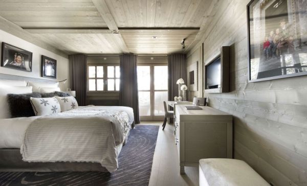 Дизайн интерьера спальной комнаты в стиле шале. Фото 9