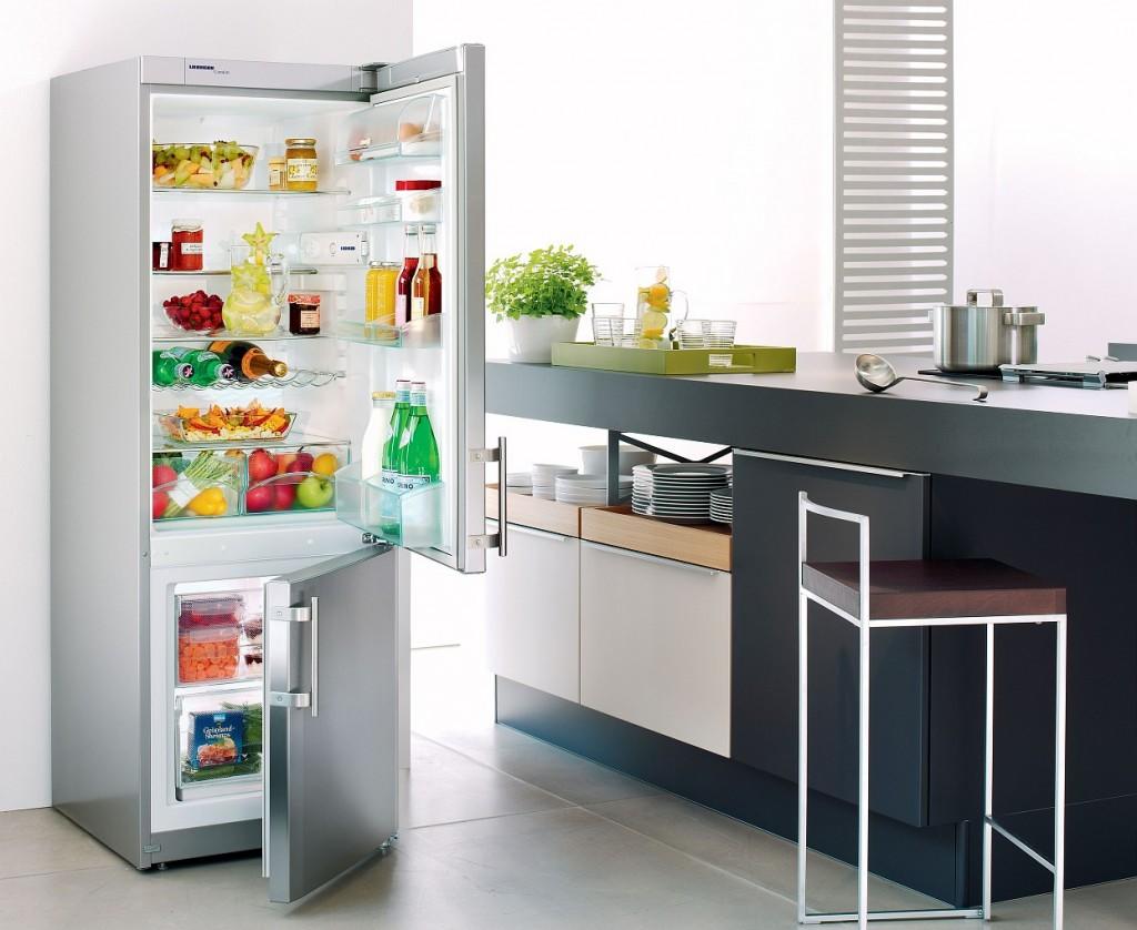Для длительной и безопасной эксплуатации холодильника нужно знать, как правильно установить холодильник