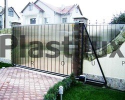 Забор и раздвижные ворота из поликарбоната
