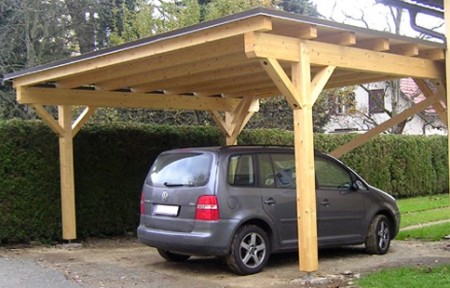 деревянный навес для машины