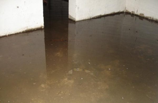 Вода в подвале жилого дома О воде в подвале жилого дома
