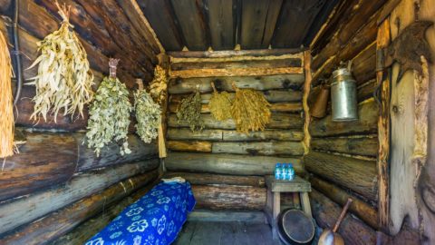 Высота потолка бани в старину бывала очень маленькой Высота потолка бани в старину бывала очень маленькой