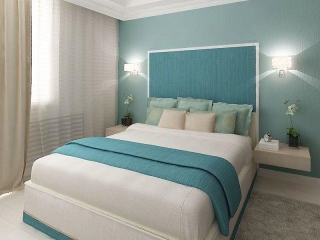 Оттенки синего будут хороши для спальной, расположенной на солнечной стороне дома