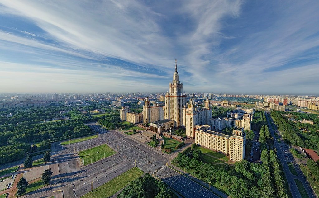 Главное здание МГУ на Воробьевых горах