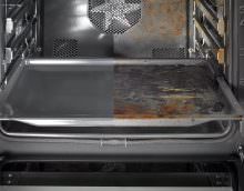 Данный процесс очищения духовки основан на химических реакциях: в эмаль печи добавляют специальные вещества, которые являются катализаторами и способствуют разложению загрязнений на более простые вещества.